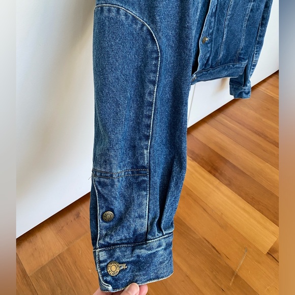 Men’s Calvin Klein Blue Denim Jacket - Picture 4 of 9